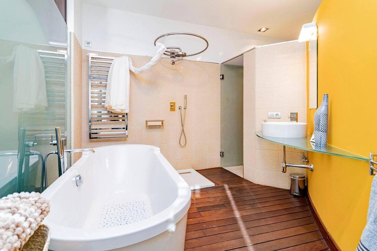 Luxury Apartment In La Latina By Batuecas Madrid Bagian luar foto